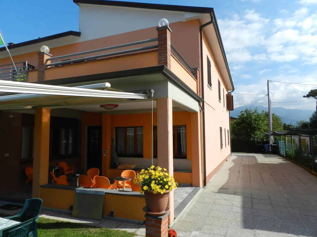 Hotel Sole Marina di Massa Exteriér fotografie